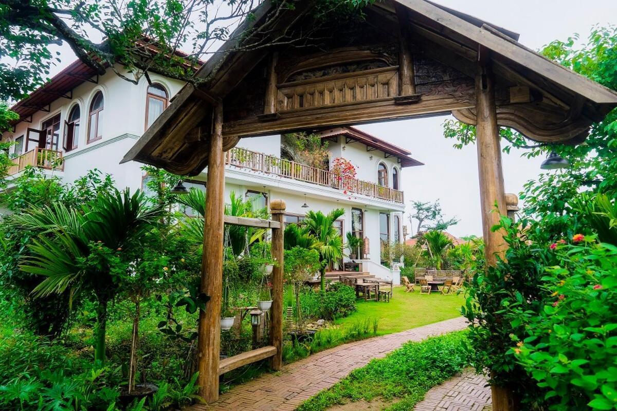 Nha Duoi Son Tay Exterior photo